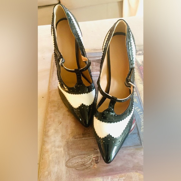 Black & White T-Strap Pumps - Picture 4 of 12